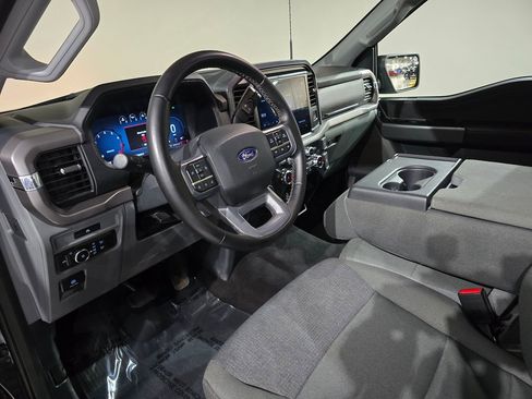 Used 2025 Ford F150 XLT w/ Equipment Group 301A Standard image 13
