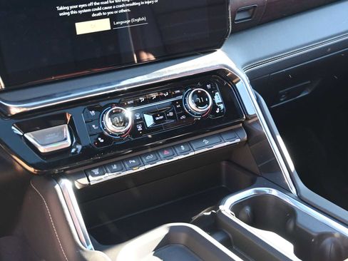 New 2026 GMC Sierra 2500 Denali Ultimate w/ Max Trailering Package image 22