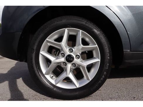 Used 2020 Kia Soul S image 16