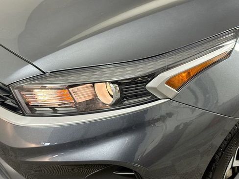 Used 2024 Kia Forte LXS image 3