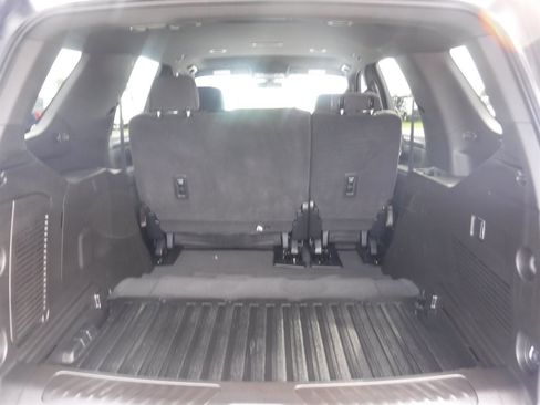 Used 2021 Chevrolet Tahoe 2WD w/ Remote Keyless Entry Package image 10