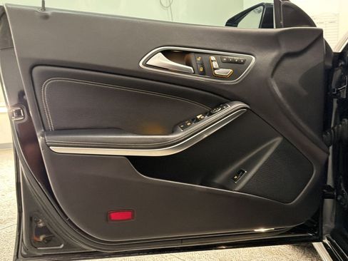 Used 2018 Mercedes-Benz CLA 250 image 12