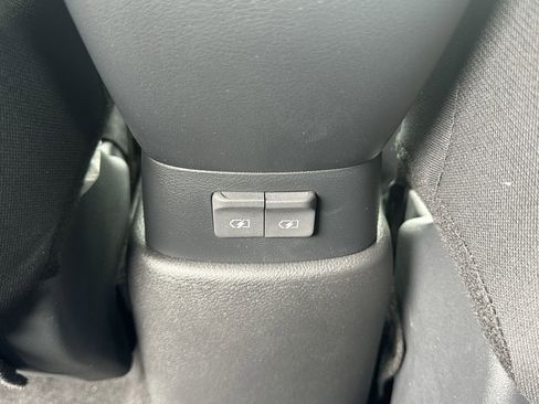 New 2025 Nissan Kicks Play S image 20