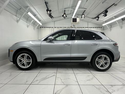 New 2025 Porsche Macan image 2