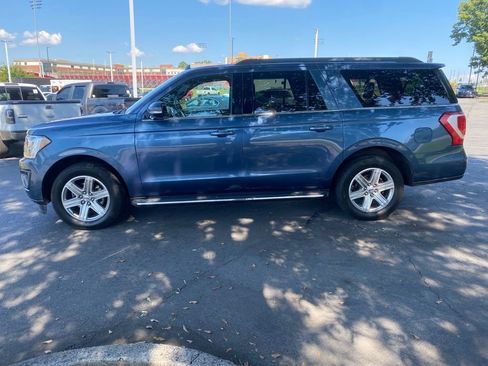Used 2019 Ford Expedition Max XLT w/ Equipment Group 202A AWD/4WD image 4