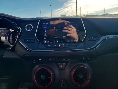 Used 2022 Chevrolet Blazer RS w/ Driver Confidence II Package image 18