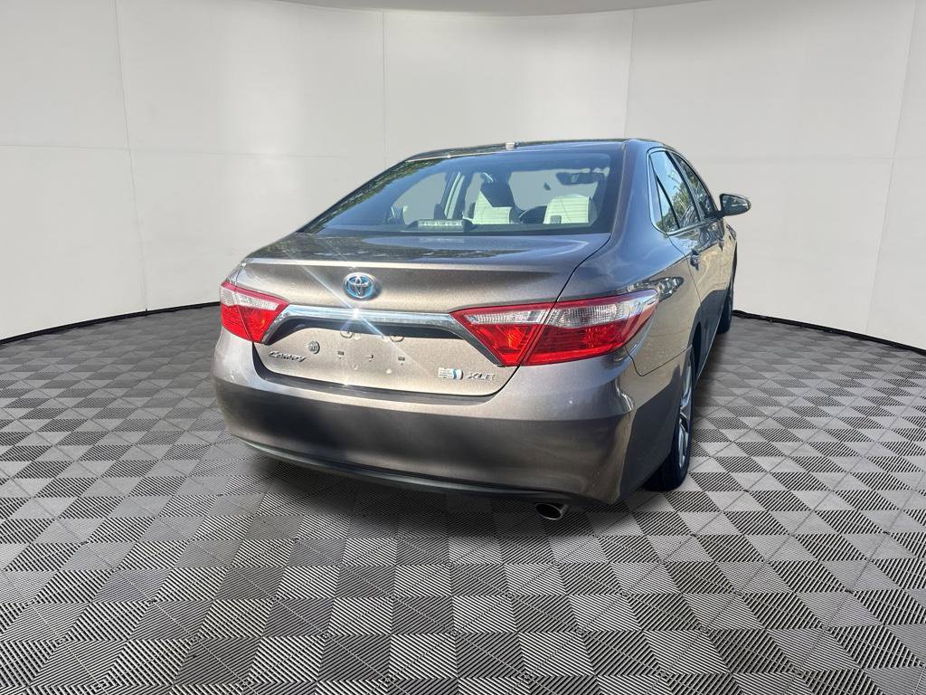 Used 2015 Toyota Camry XLE w/ Moonroof Package FWD image 10