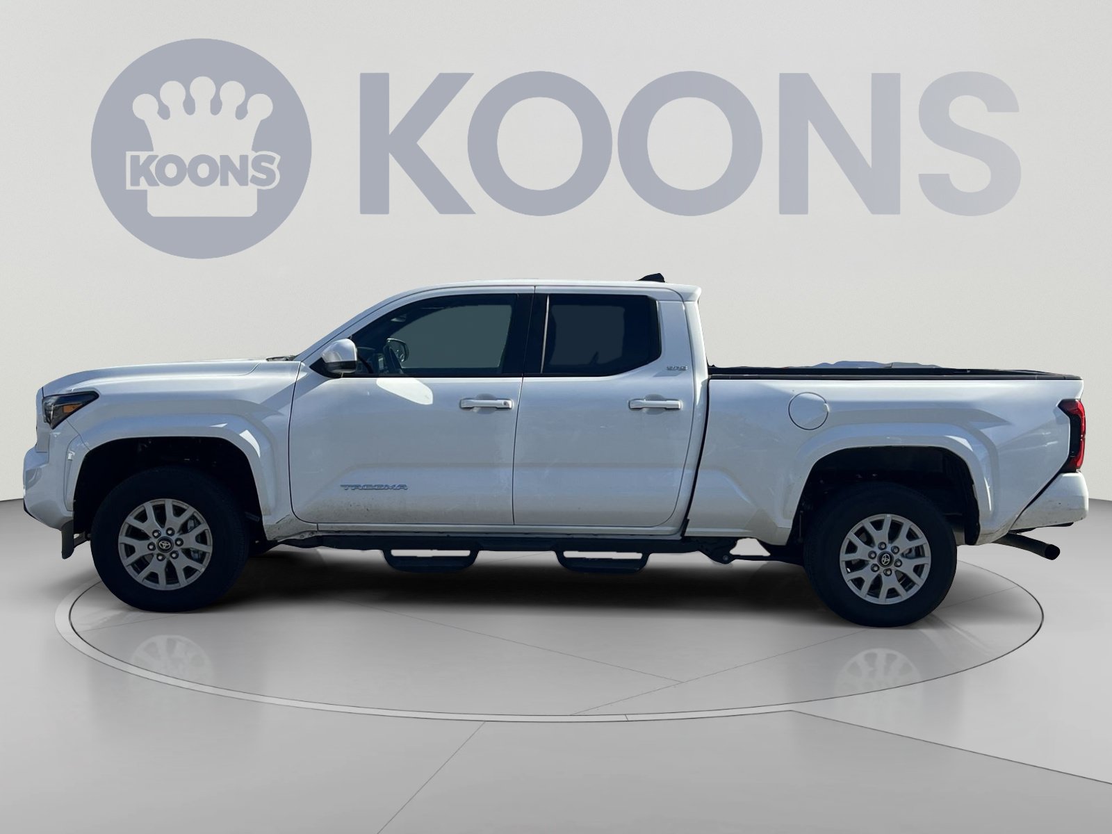 Used 2026 Toyota Tacoma SR5 AWD/4WD image 7