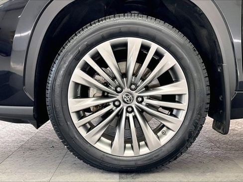 Used 2021 Toyota Highlander Platinum image 8