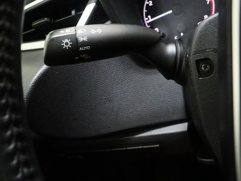 Certified 2025 Toyota Corolla SE FWD image 23