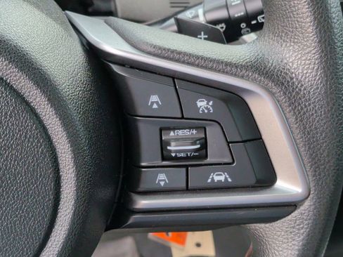 Used 2019 Subaru Impreza 2.0i Premium image 18