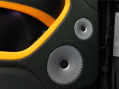 Used 2026 Bentley Bentayga Speed image 28