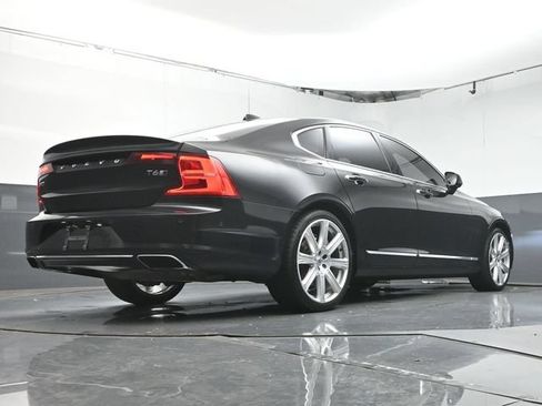 Used 2017 Volvo S90 T6 Inscription w/ Vision Package AWD/4WD image 38