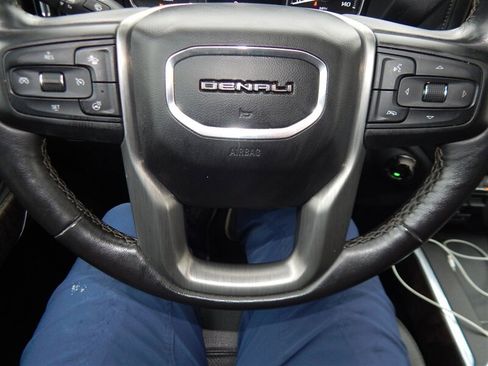 Used 2021 GMC Sierra 3500 Denali w/ Denali Ultimate Package image 28