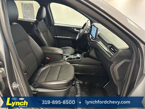 Used 2024 Ford Escape ST-Line w/ Tech Pack #1 AWD/4WD image 7
