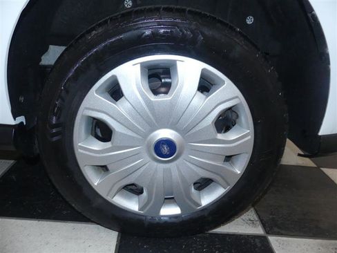 Used 2023 Ford Transit Connect XLT image 28