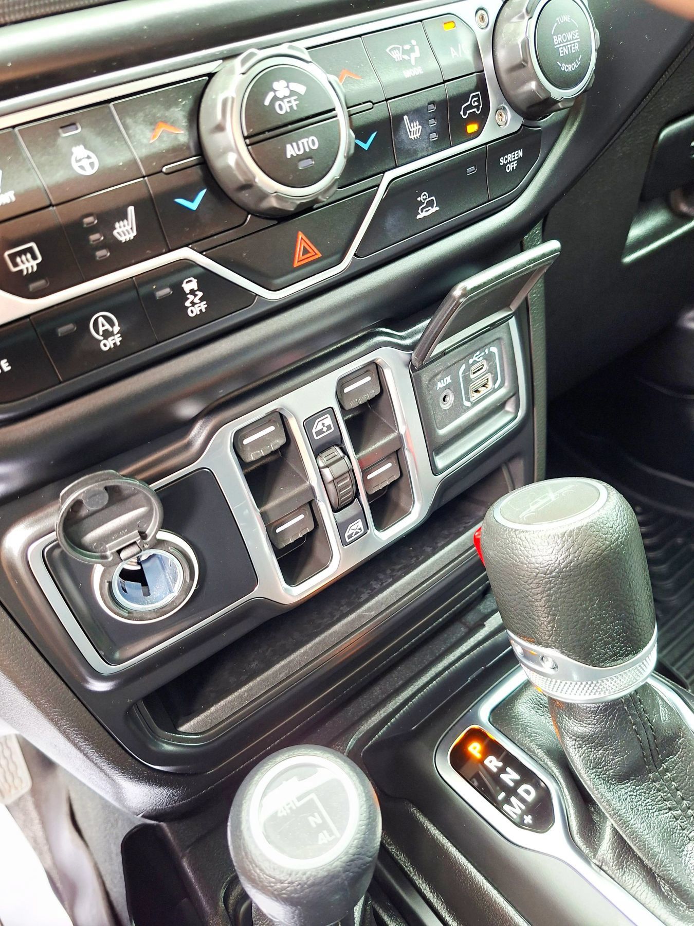 Used 2022 Jeep Gladiator Sport AWD/4WD image 19