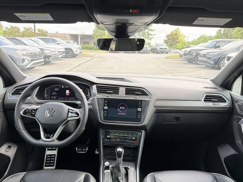 Used 2024 Volkswagen Tiguan SEL R-Line w/ MDO Package, Two-Row AWD/4WD image 20