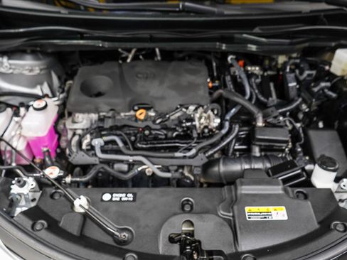 Used 2023 Toyota Sienna XSE FWD image 32