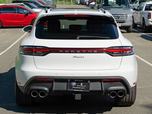Used 2025 Porsche Macan AWD/4WD image 7