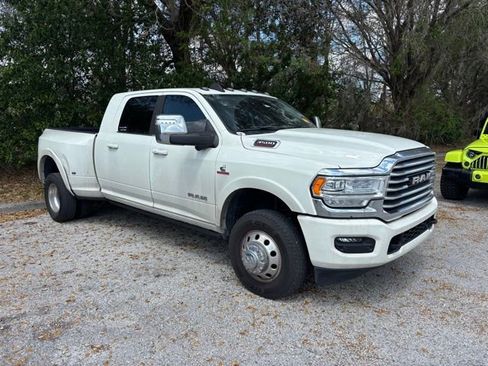 Used 2023 RAM 3500 Limited image 7
