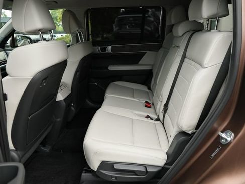 Certified 2026 Hyundai Santa Fe Limited AWD/4WD image 26