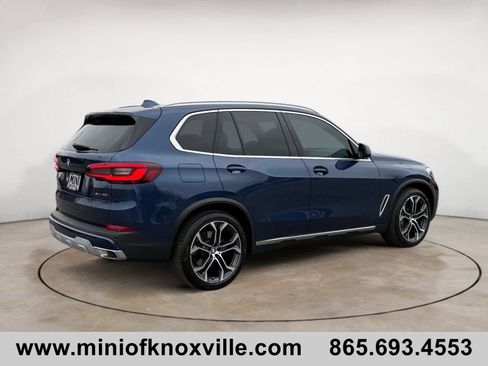 Used 2023 BMW X5 sDrive40i w/ Climate Comfort Package image 3