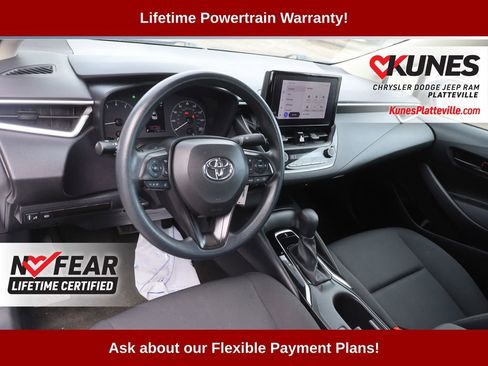 Used 2024 Toyota Corolla LE image 30