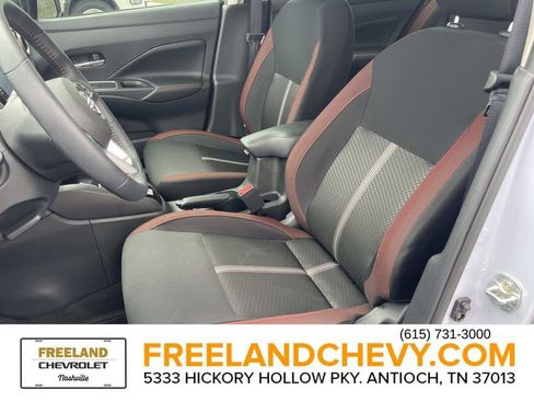 Used 2023 Nissan Versa SR w/ Trunk Package image 26