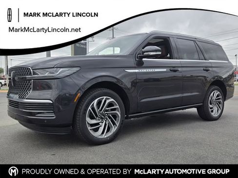 New 2026 Lincoln Navigator Reserve AWD/4WD image 1