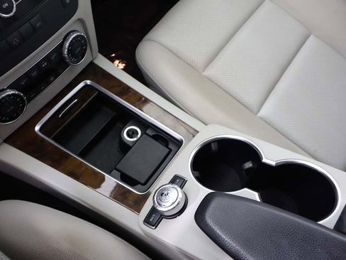 Used 2014 Mercedes-Benz GLK 350 4MATIC image 53