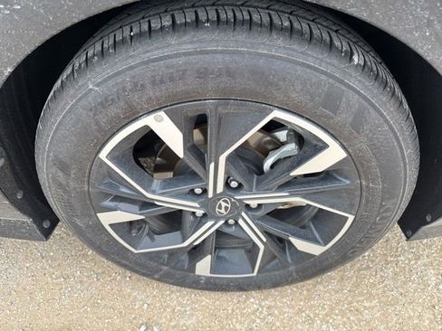 Used 2025 Hyundai Sonata SEL FWD image 19