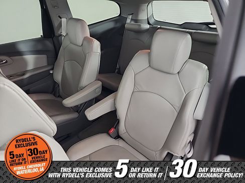 Used 2010 Chevrolet Traverse LT w/ Personal Connectivity Package image 20