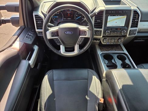 Used 2019 Ford F250 Lariat w/ Lariat Ultimate Package AWD/4WD image 18