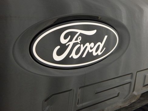 New 2025 Ford F150 Lariat w/ Equipment Group 501A Mid image 5