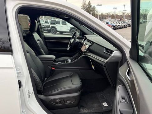 New 2026 Jeep Grand Cherokee Limited image 29