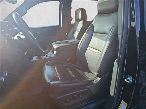 Used 2022 GMC Sierra 1500 AT4 w/ AT4 Premium Package image 10
