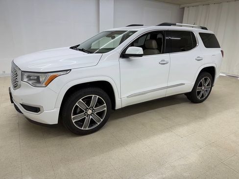 Used 2019 GMC Acadia Denali FWD image 1