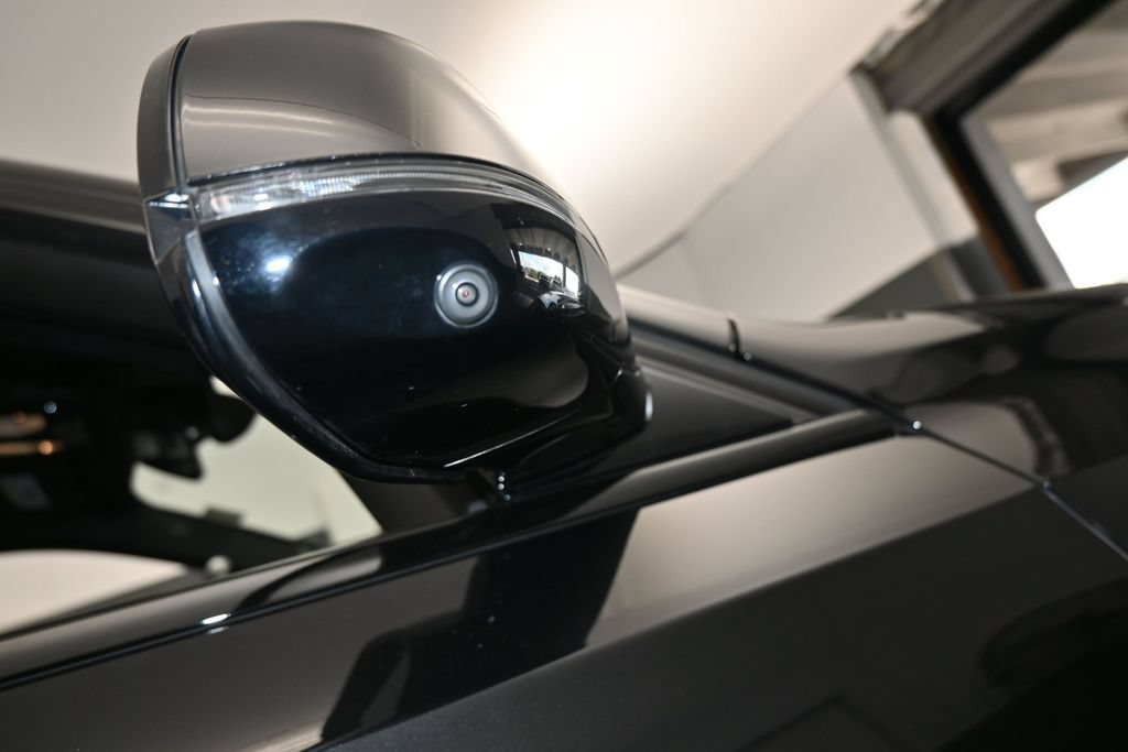 Used 2025 BMW X6 xDrive40i AWD/4WD image 54