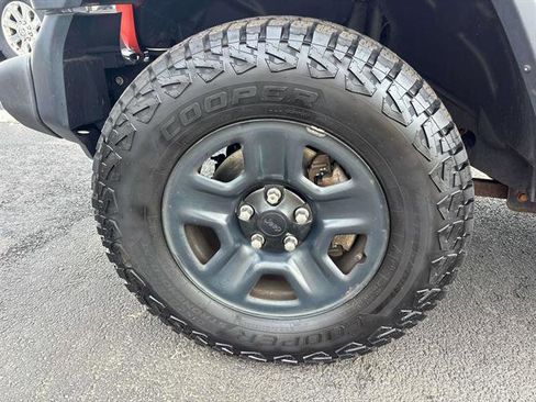 Certified 2018 Jeep Wrangler Unlimited Sport S image 7