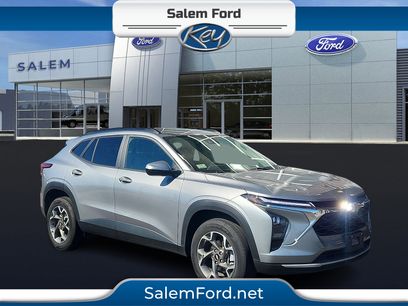 Used 2025 Chevrolet Trax LT w/ Driver Confidence Package