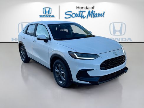 New 2026 Honda HR-V LX image 1