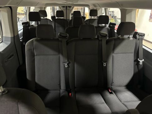 Used 2018 Ford Transit 350 XL image 34