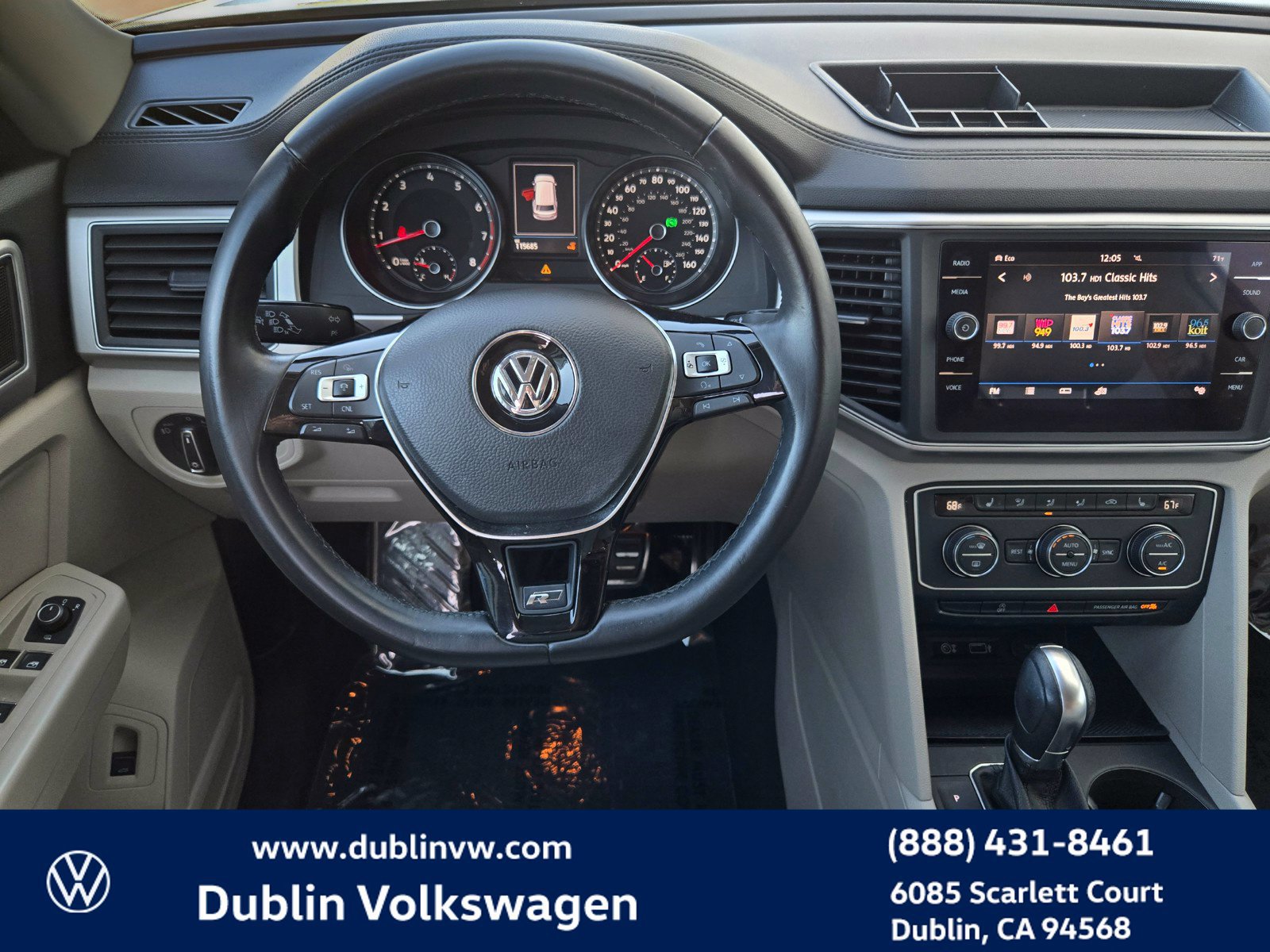 Used 2018 Volkswagen Atlas SE w/ R-Line Package AWD/4WD image 12