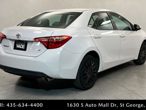 Used 2017 Toyota Corolla LE FWD image 5