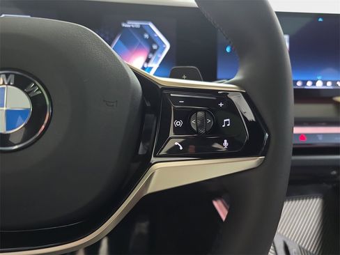 Used 2025 BMW X3 xDrive30i w/ Premium Package image 21