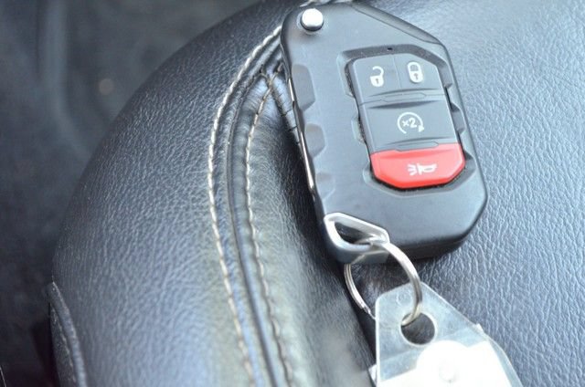 Used 2021 Jeep Wrangler Unlimited Sahara AWD/4WD image 26