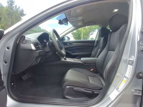 Used 2021 Honda Accord LX image 11