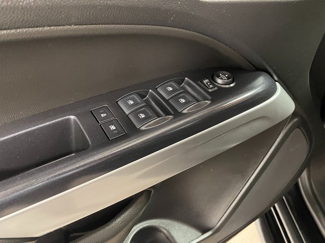Used 2019 Chevrolet Colorado ZR2 AWD/4WD image 19