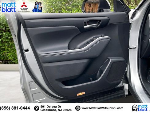 Used 2022 Toyota Highlander XLE image 24